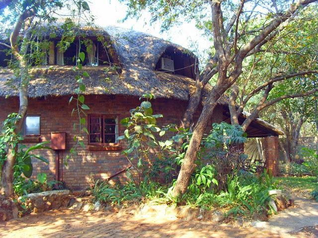 Mosi-Ua-Tunya Lodge Victoria Falls Esterno foto